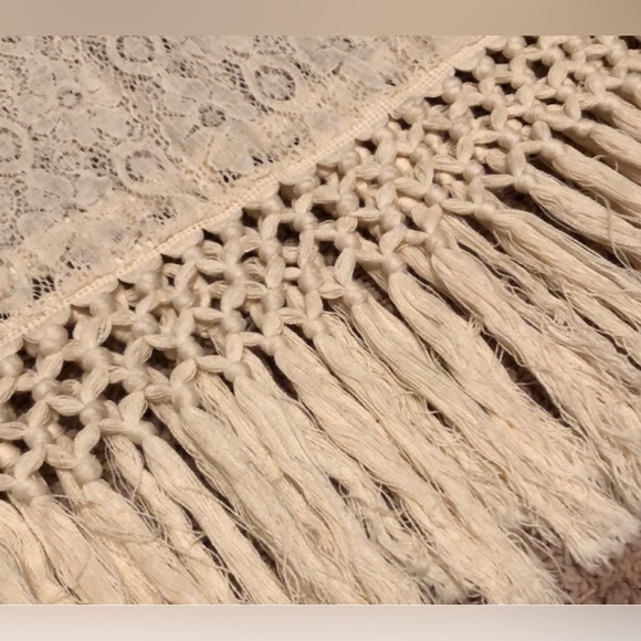 Buckle Coco + Jaimeson Lace Tank Top - Picture 5 of 6